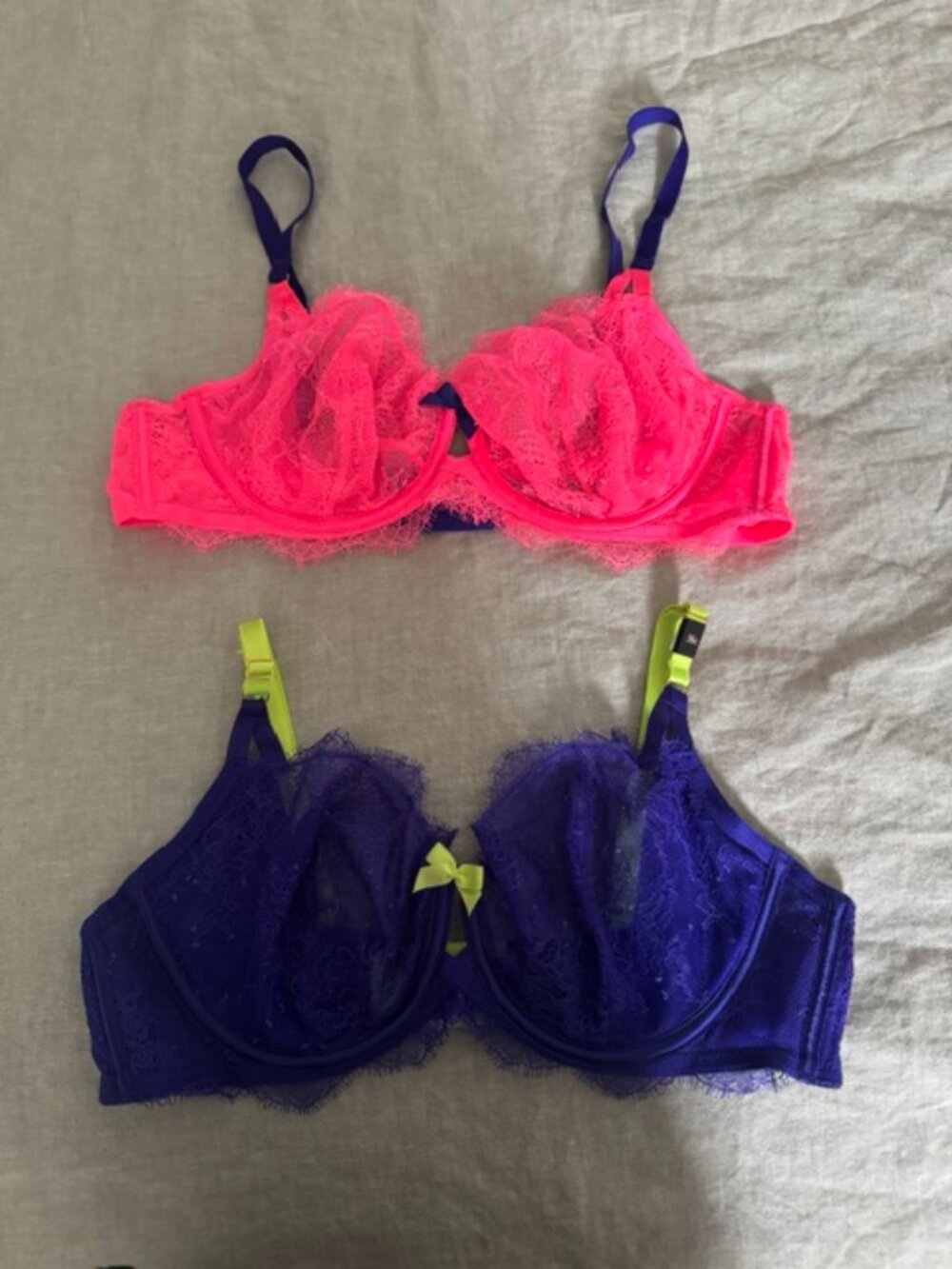 Victoria’s Secret Bras –SET of TWO- Size 38C – Sexy unlined